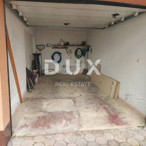 OPATIJA - stan 3S+DB 150m2 s pogledom na more i bazenom + okoliš 250m2