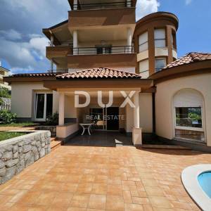 OPATIJA - stan 3S+DB 150m2 s pogledom na more i bazenom + okoliš 250m2