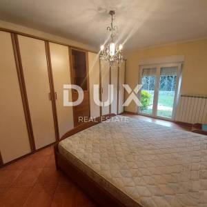 OPATIJA - stan 3S+DB 150m2 s pogledom na more i bazenom + okoliš 250m2