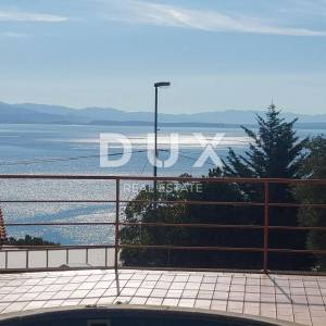 OPATIJA - stan 3S+DB 150m2 s pogledom na more i bazenom + okoliš 250m2