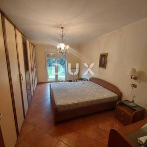 OPATIJA - stan 3S+DB 150m2 s pogledom na more i bazenom + okoliš 250m2