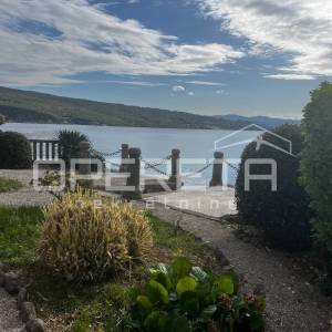 Opatija - stan u povjesnoj vili 1.red do mora