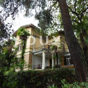 OPATIJA - stan u prizemlju vile 2. RED DO MORA!!- 3S+DB + spremnik u suterenu -ukupno 190m2