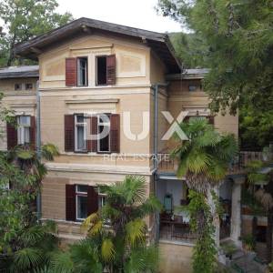 OPATIJA - stan u prizemlju vile 2. RED DO MORA!!- 3S+DB + spremnik u suterenu -ukupno 190m2