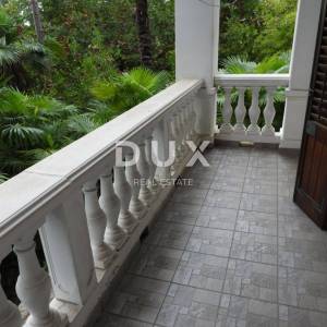 OPATIJA - stan u prizemlju vile 2. RED DO MORA!!- 3S+DB + spremnik u suterenu -ukupno 190m2