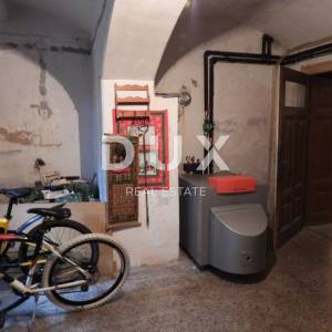 OPATIJA - stan u prizemlju vile 2. RED DO MORA!!- 3S+DB + spremnik u suterenu -ukupno 190m2