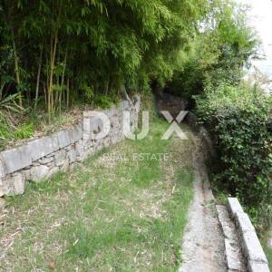 OPATIJA - stan u prizemlju vile 2. RED DO MORA!!- 3S+DB + spremnik u suterenu -ukupno 190m2