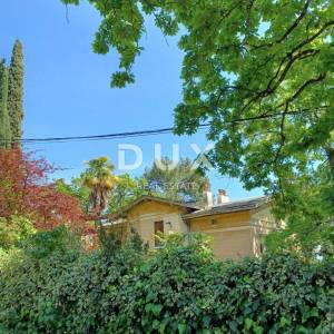 OPATIJA - stan u prizemlju vile 2. RED DO MORA!!- 3S+DB + spremnik u suterenu -ukupno 190m2