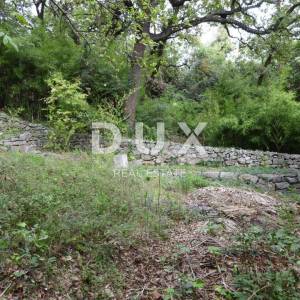 OPATIJA - stan u prizemlju vile 2. RED DO MORA!!- 3S+DB + spremnik u suterenu -ukupno 190m2