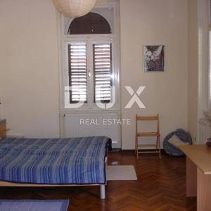 OPATIJA - stan u strogom centru, 120 m2