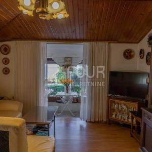 Opatija, stan u vili, 2 balkona, pogled na more