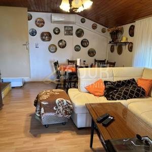 Opatija, stan u vili, 2 balkona, pogled na more