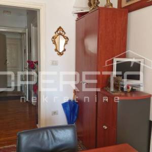 Opatija, strogi centar– stan u prizemlju s terasom, idealan za život ili najam