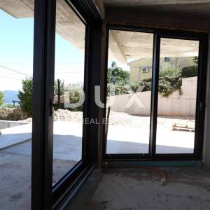OPATIJA, SV. JELENA - villa 250m2 s panoramskim pogledom na more i bazenom + uređena okućnica 1200m2