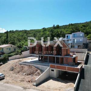 OPATIJA, SV. JELENA - villa 250m2 s panoramskim pogledom na more i bazenom + uređena okućnica 1200m2