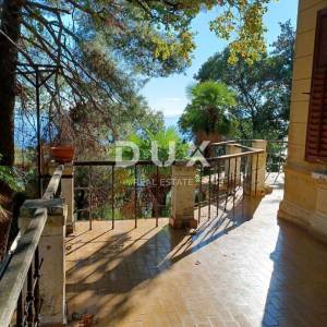 OPATIJA- unikatna Opatijska villa s 2 komforna stana- 2. RED DO MORA!!!! - ukupno 484m2