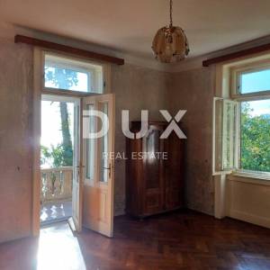 OPATIJA- unikatna Opatijska villa s 2 komforna stana- 2. RED DO MORA!!!! - ukupno 484m2