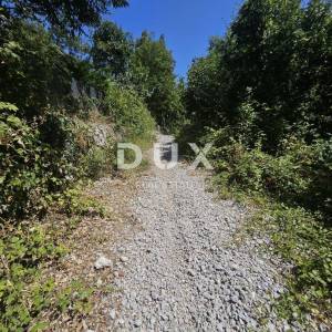 OPATIJA, VEPRINAC- građevinsko zemljište 1200m2 s pogledom na more za obiteljsku kuću/ villu/ apartmane/ kuću za iznajmljivanje...