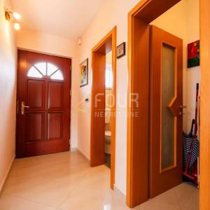Opatija, Veprinac, kuća, 400m2, balkon s pogledom na more, garaža
