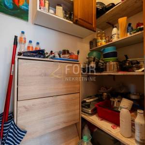 Opatija, Veprinac, kuća, 400m2, balkon s pogledom na more, garaža