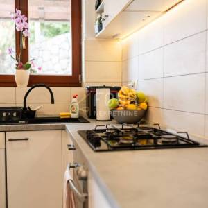 Opatija, Veprinac, kuća, 400m2, balkon s pogledom na more, garaža