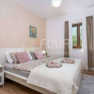 Opatija, Veprinac, moderna kuća 178.10m2, okućnica