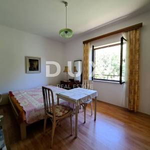 OPATIJA, VEPRINAC, PRILIKA - obiteljska kuća 240 m2 okružena zelenilom