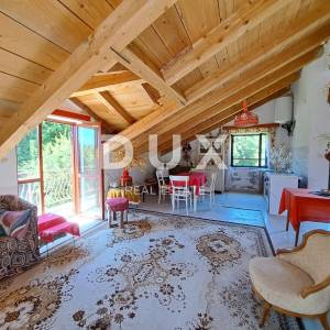 OPATIJA, VEPRINAC, PRILIKA - obiteljska kuća 240 m2 okružena zelenilom