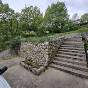 OPATIJA, VEPRINAC, ŠIMETIĆI - samostojeća kuća 300m2 za adaptaciju s pogledom na more + okućnica 1500m2