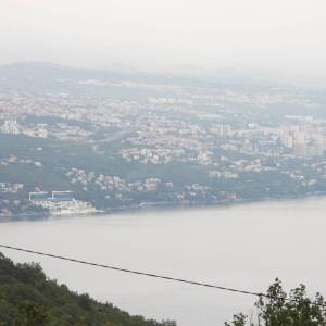 OPATIJA, VEPRINAC, ŠIMETIĆI- građevinsko zemljište 804m2 s pogledom na more za obiteljsku kuću/ apartmane/ kuću za iznajmljivan...