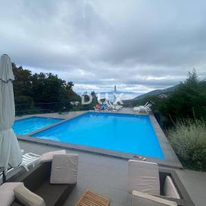 OPATIJA, VEPRINAC - stan 4S+DB, 136 m2 s bazenom i pogledom na more! PRILIKA!