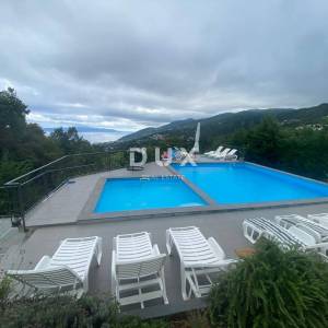 OPATIJA, VEPRINAC - stan 4S+DB, 136 m2 s bazenom i pogledom na more! PRILIKA!