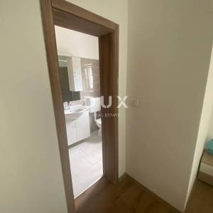 OPATIJA, VEPRINAC - stan 4S+DB, 136 m2 s bazenom i pogledom na more! PRILIKA!