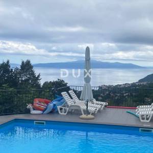 OPATIJA, VEPRINAC - stan 4S+DB, 136 m2 s bazenom i pogledom na more! PRILIKA!