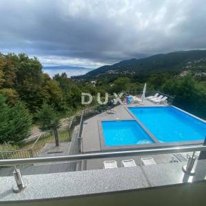 OPATIJA, VEPRINAC - stan 4S+DB, 136 m2 s bazenom i pogledom na more! PRILIKA!