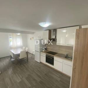OPATIJA, VEPRINAC - stan 4S+DB, 136 m2 s bazenom i pogledom na more! PRILIKA!