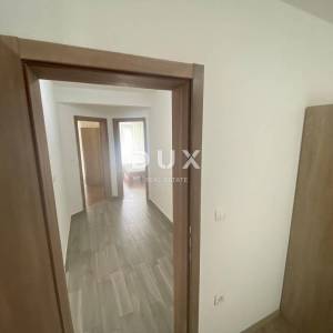 OPATIJA, VEPRINAC - stan 4S+DB, 136 m2 s bazenom i pogledom na more! PRILIKA!