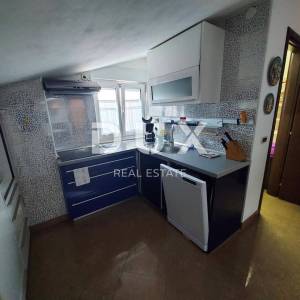 OPATIJA, VEPRINAC - vila 1000m2 s pogledom na more, 6 apartmana i bazenom + okoliš 1000m2