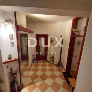OPATIJA, VEPRINAC - vila 1000m2 s pogledom na more, 6 apartmana i bazenom + okoliš 1000m2
