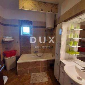 OPATIJA, VEPRINAC - vila 1000m2 s pogledom na more, 6 apartmana i bazenom + okoliš 1000m2