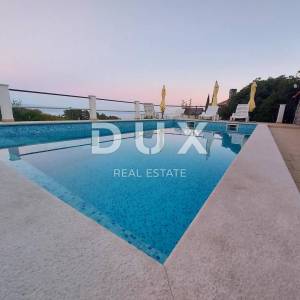 OPATIJA, VEPRINAC - vila 1000m2 s pogledom na more, 6 apartmana i bazenom + okoliš 1000m2