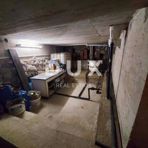OPATIJA, VEPRINAC - vila 1000m2 s pogledom na more, 6 apartmana i bazenom + okoliš 1000m2