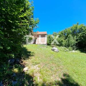 OPATIJA, VEPRINAC - započeta gradnja na parceli od 2800 m2