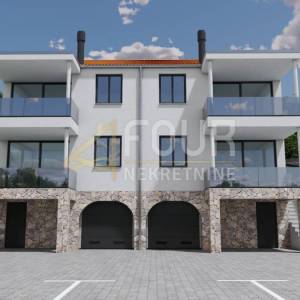 Opatija, Veprinac, započeta gradnja, kuća s bazenom