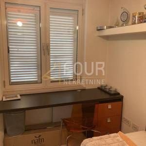 Opatija, vila s 2 stana i okućnicom, prekrasan pogled