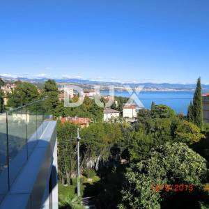 OPATIJA vila u samom centru sa tri potpuno odvojene stambene jedinice, bazenom i sunčalištem
