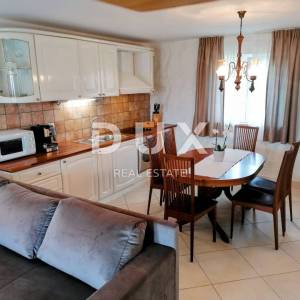 OPATIJA, VOLOSKO - luksuzna vila 550m2 s panoramskim pogledom na more + okoliš 400m2