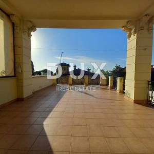 OPATIJA, VOLOSKO - stan 115 m2 s terasom tri koraka od mora