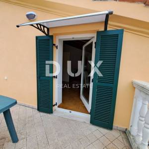 OPATIJA, VOLOSKO - stan od 60 m2 drugi red do mora s terasom i pogledom
