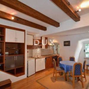 OPATIJA, VOLOSKO - vila s predivnim pogledom , 1. red do mora, 240m2